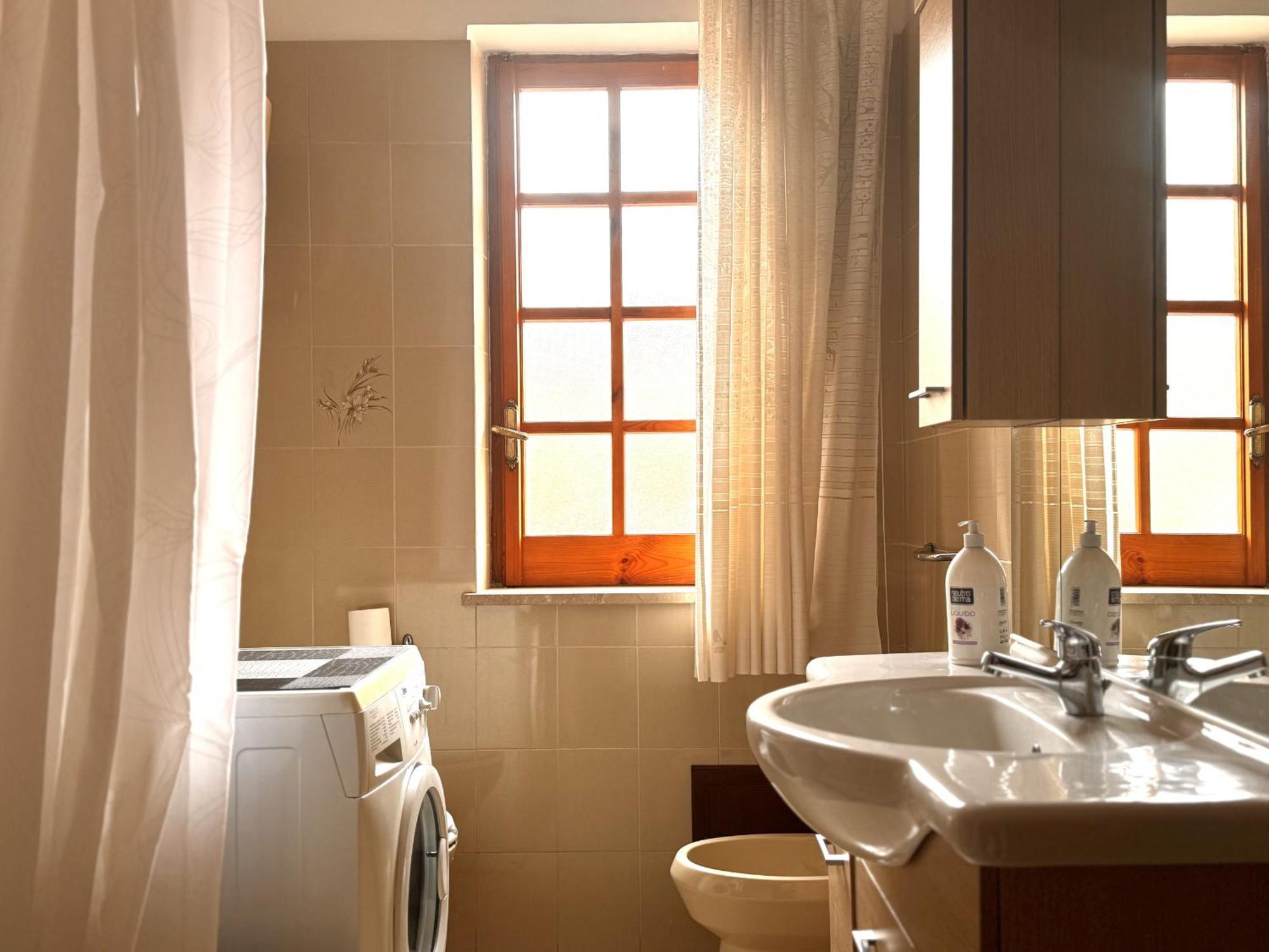 Holidaycasa Leone - Con Posto Auto A 200Mt Dal Mare สแปร์ลองกา ภายนอก รูปภาพ