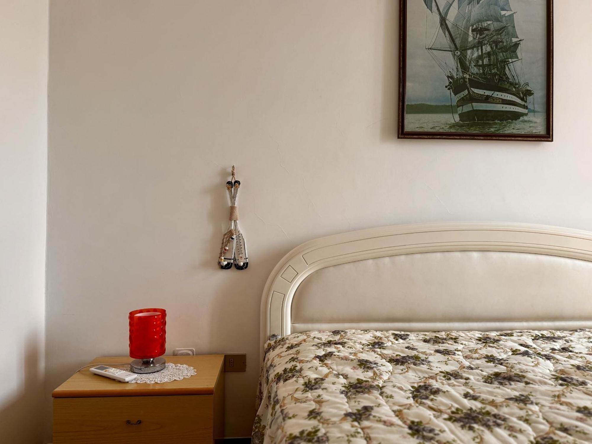 Holidaycasa Leone - Con Posto Auto A 200Mt Dal Mare สแปร์ลองกา ภายนอก รูปภาพ