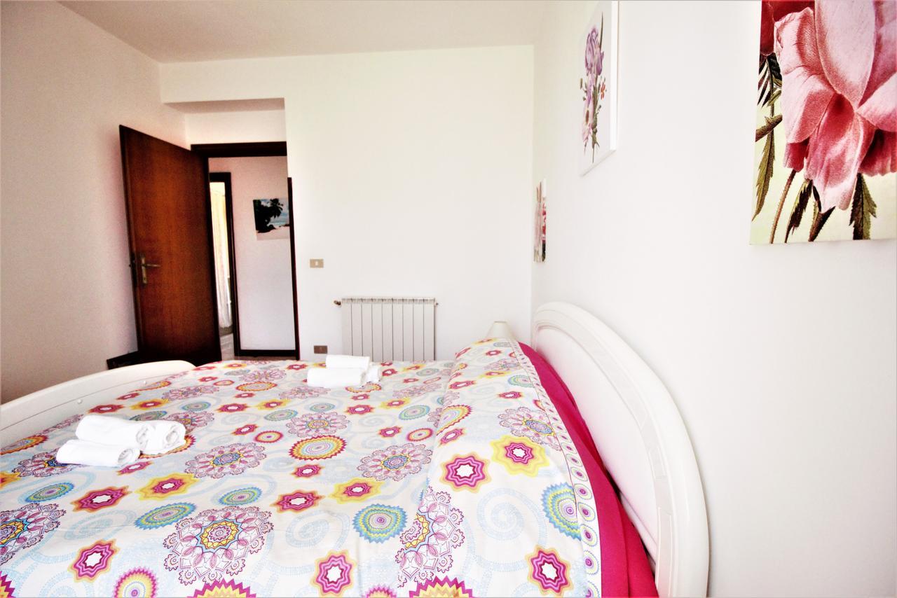 Holidaycasa Leone - Con Posto Auto A 200Mt Dal Mare สแปร์ลองกา ภายนอก รูปภาพ