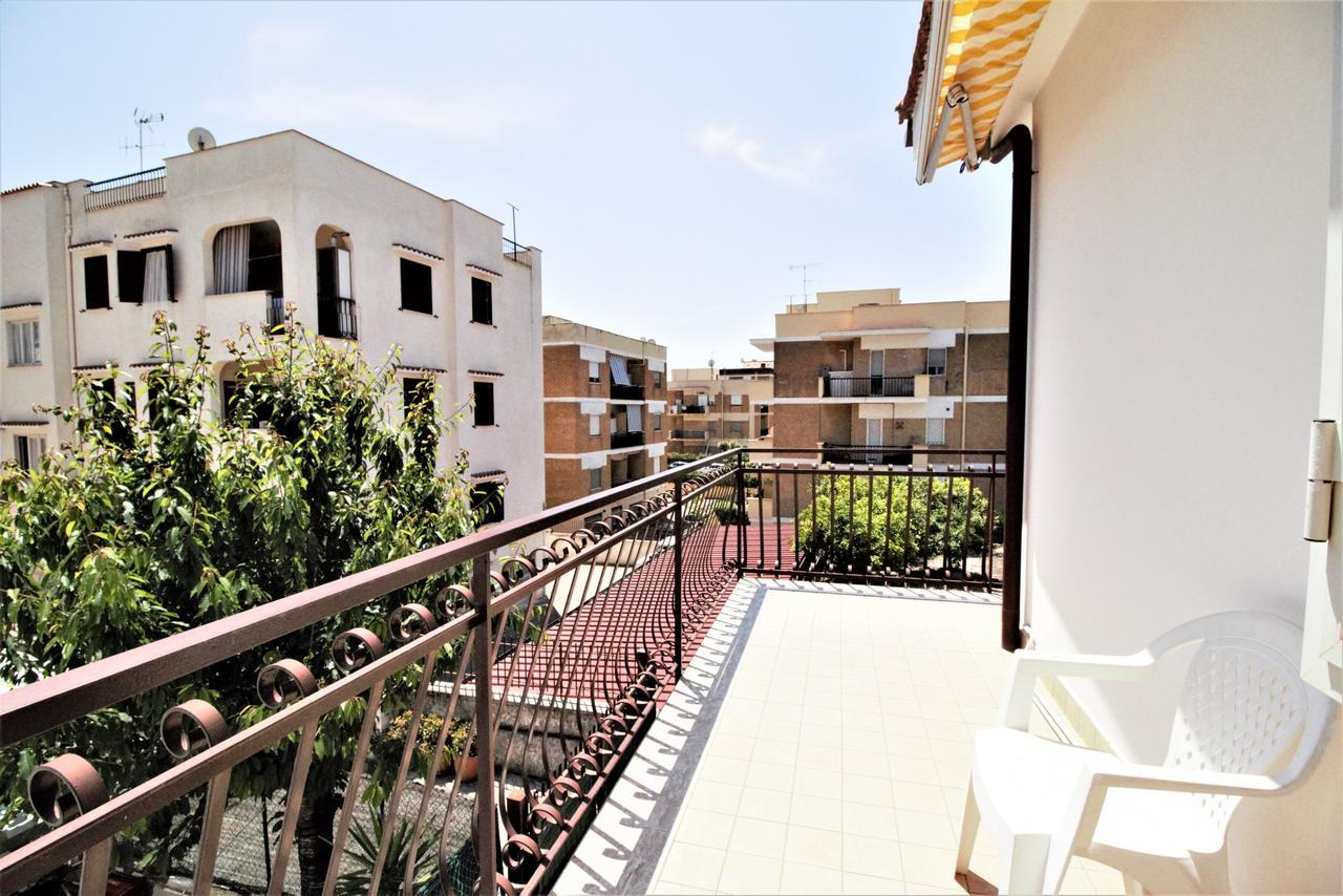 Holidaycasa Leone - Con Posto Auto A 200Mt Dal Mare สแปร์ลองกา ภายนอก รูปภาพ